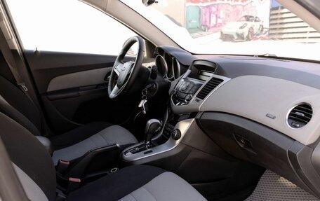 Chevrolet Cruze II, 2012 год, 700 000 рублей, 6 фотография