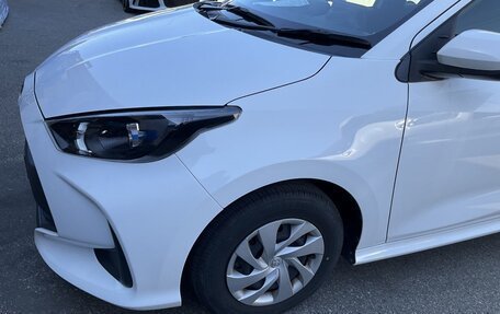 Toyota Yaris, 2022 год, 800 000 рублей, 3 фотография