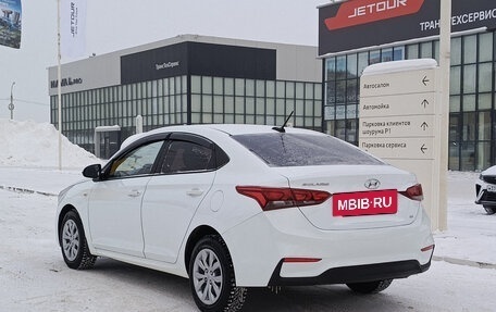 Hyundai Solaris II рестайлинг, 2019 год, 1 400 000 рублей, 11 фотография