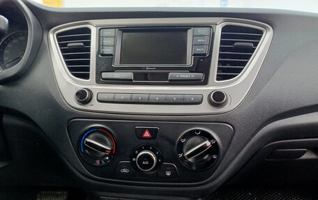 Hyundai Solaris II рестайлинг, 2019 год, 1 400 000 рублей, 19 фотография