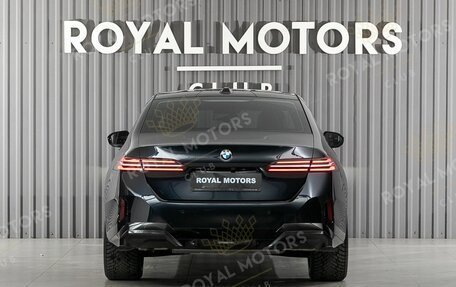 BMW 5 серия, 2024 год, 7 100 000 рублей, 4 фотография