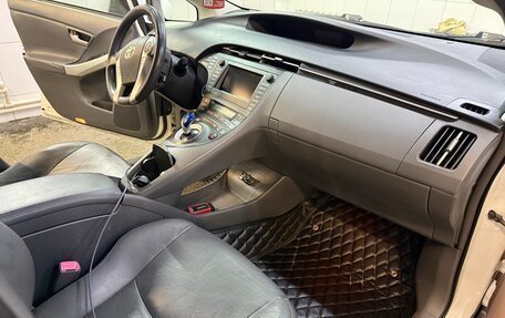 Toyota Prius, 2010 год, 1 250 000 рублей, 21 фотография