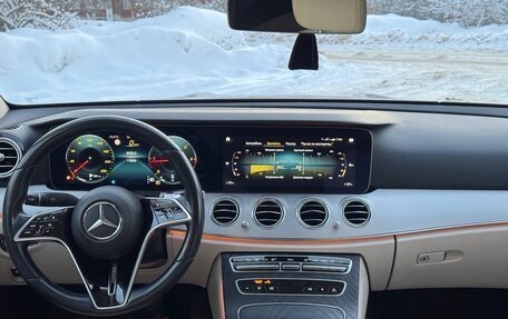 Mercedes-Benz E-Класс, 2020 год, 3 490 000 рублей, 7 фотография