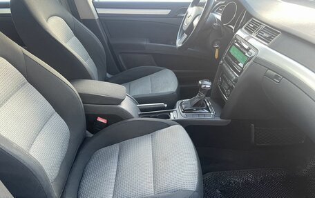 Skoda Superb III рестайлинг, 2012 год, 962 000 рублей, 9 фотография