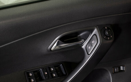 Volkswagen Polo VI (EU Market), 2011 год, 895 000 рублей, 16 фотография