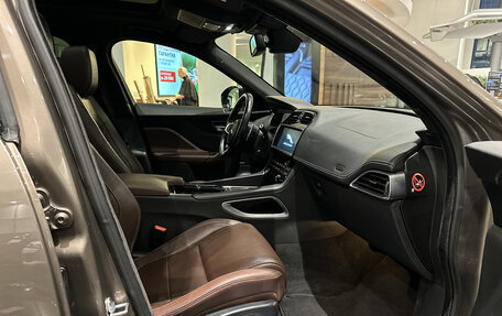 Jaguar F-Pace, 2016 год, 2 966 000 рублей, 15 фотография