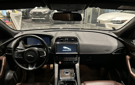 Jaguar F-Pace, 2016 год, 2 966 000 рублей, 18 фотография