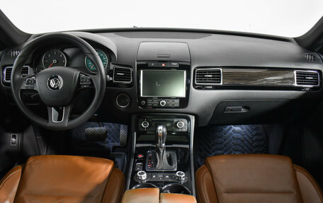 Volkswagen Touareg III, 2014 год, 1 985 000 рублей, 13 фотография