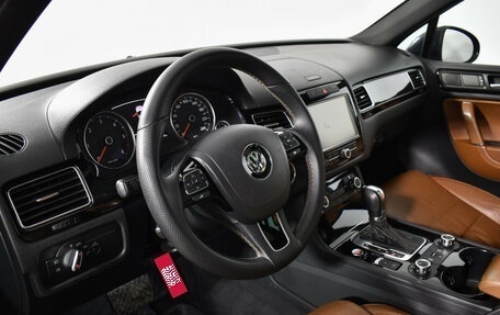 Volkswagen Touareg III, 2014 год, 1 985 000 рублей, 9 фотография