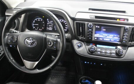 Toyota RAV4, 2018 год, 2 750 000 рублей, 18 фотография