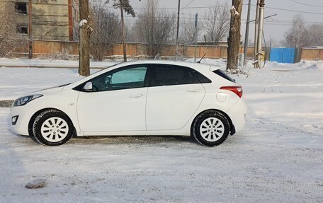 Hyundai i30 II рестайлинг, 2015 год, 800 000 рублей, 2 фотография