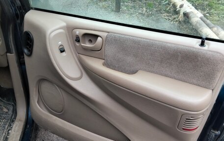 Dodge Caravan IV, 2001 год, 300 000 рублей, 7 фотография