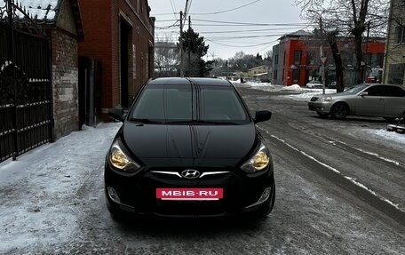 Hyundai Solaris II рестайлинг, 2012 год, 750 000 рублей, 13 фотография