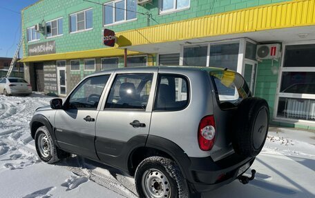 Chevrolet Niva I рестайлинг, 2015 год, 590 000 рублей, 3 фотография