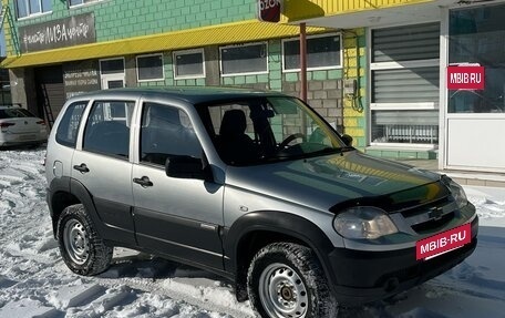 Chevrolet Niva I рестайлинг, 2015 год, 590 000 рублей, 15 фотография