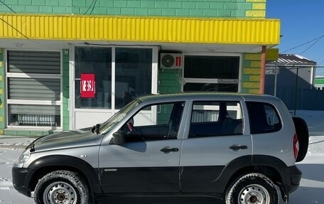 Chevrolet Niva I рестайлинг, 2015 год, 590 000 рублей, 25 фотография