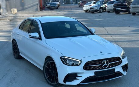 Mercedes-Benz E-Класс, 2020 год, 3 790 000 рублей, 5 фотография