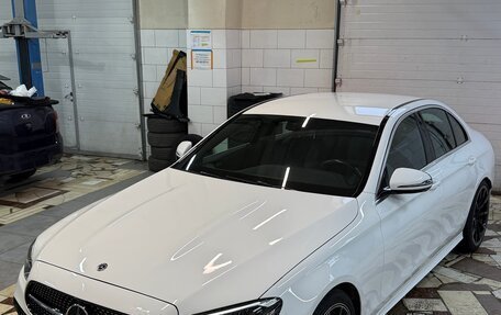 Mercedes-Benz E-Класс, 2020 год, 3 790 000 рублей, 4 фотография