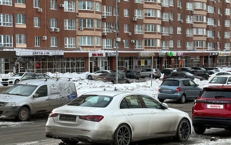 Mercedes-Benz E-Класс, 2020 год, 3 790 000 рублей, 9 фотография