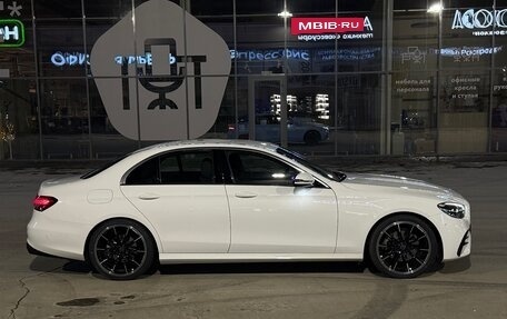 Mercedes-Benz E-Класс, 2020 год, 3 790 000 рублей, 11 фотография