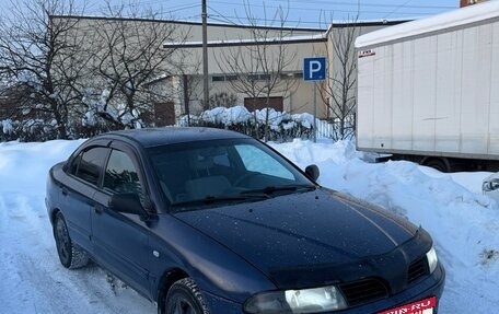 Mitsubishi Carisma I, 2001 год, 300 000 рублей, 1 фотография