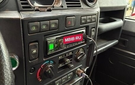 Land Rover Defender I, 2008 год, 2 400 000 рублей, 3 фотография