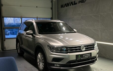 Volkswagen Tiguan II, 2017 год, 2 700 000 рублей, 3 фотография