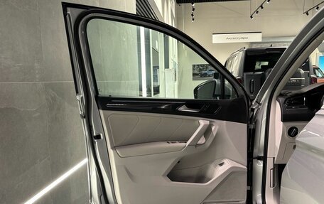 Volkswagen Tiguan II, 2017 год, 2 700 000 рублей, 21 фотография