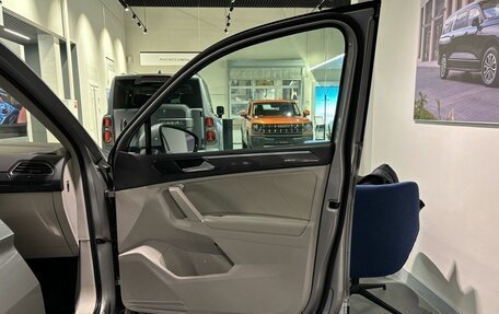 Volkswagen Tiguan II, 2017 год, 2 700 000 рублей, 25 фотография