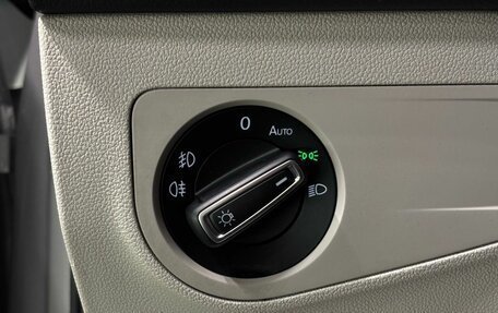 Volkswagen Tiguan II, 2017 год, 2 700 000 рублей, 19 фотография