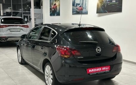 Opel Astra J, 2011 год, 919 900 рублей, 4 фотография