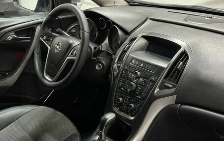 Opel Astra J, 2011 год, 919 900 рублей, 9 фотография