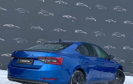 Skoda Superb III рестайлинг, 2021 год, 2 692 800 рублей, 2 фотография