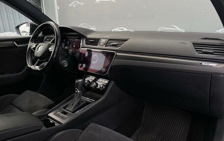 Skoda Superb III рестайлинг, 2021 год, 2 692 800 рублей, 10 фотография