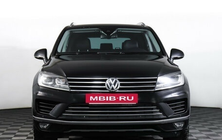 Volkswagen Touareg III, 2016 год, 2 390 000 рублей, 2 фотография