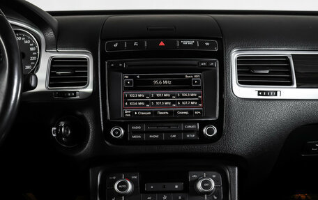 Volkswagen Touareg III, 2016 год, 2 390 000 рублей, 14 фотография