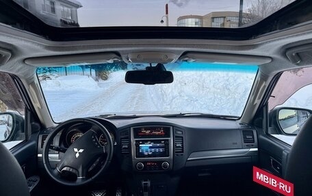 Mitsubishi Pajero IV, 2014 год, 2 790 000 рублей, 10 фотография