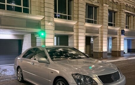 Toyota Crown, 2004 год, 1 630 000 рублей, 11 фотография