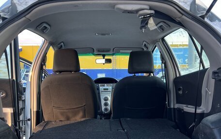 Toyota Yaris III рестайлинг, 2007 год, 550 000 рублей, 12 фотография