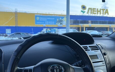 Toyota Yaris III рестайлинг, 2007 год, 550 000 рублей, 10 фотография