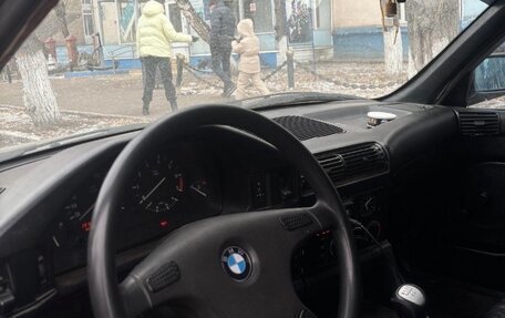 BMW 5 серия, 1989 год, 300 000 рублей, 11 фотография