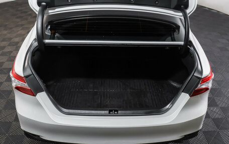 Toyota Camry, 2018 год, 2 679 000 рублей, 10 фотография