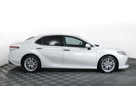 Toyota Camry, 2018 год, 2 679 000 рублей, 4 фотография