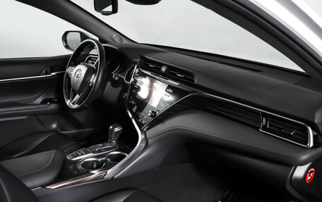 Toyota Camry, 2018 год, 2 679 000 рублей, 11 фотография