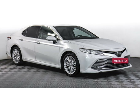 Toyota Camry, 2018 год, 2 679 000 рублей, 3 фотография