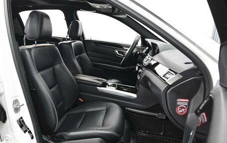 Mercedes-Benz E-Класс, 2013 год, 2 300 000 рублей, 8 фотография