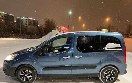 Peugeot Partner II рестайлинг 2, 2011 год, 630 000 рублей, 1 фотография