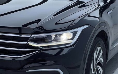 Volkswagen Tiguan II, 2023 год, 2 350 000 рублей, 5 фотография