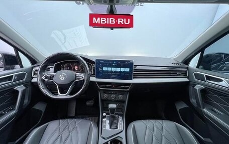 Volkswagen Tiguan II, 2023 год, 2 350 000 рублей, 7 фотография