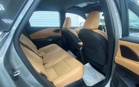 Lexus RX IV рестайлинг, 2025 год, 7 899 000 рублей, 11 фотография